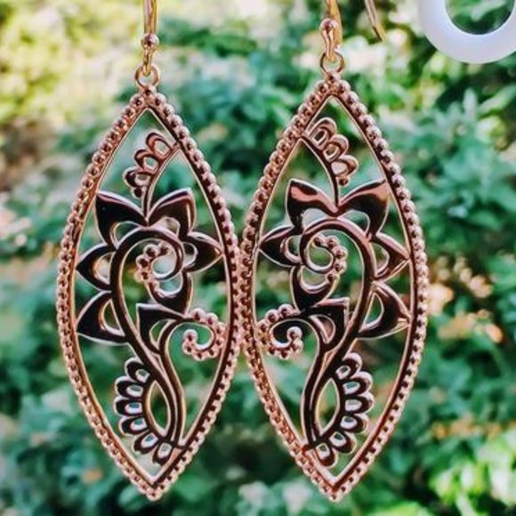 Rose Gold Plated Silver Earring (Fine Jewelry) - Picture 2 of 4